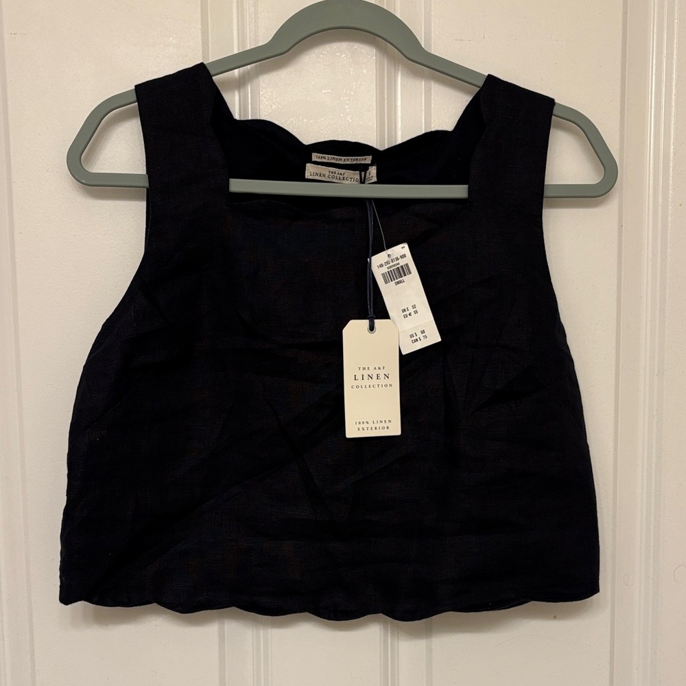 Abercrombie & Fitch Premium Linen Scallop Edge Top